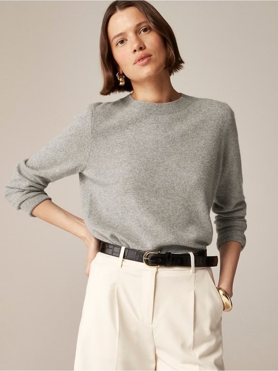 J. Crew Sweaters - J. Crew Cashmere Classic Fit Crewneck Sweater Cozy Soft Heather Ash Gray size M